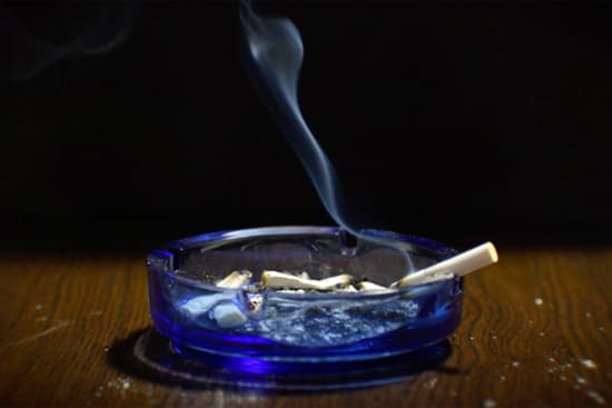 photo of cigarette in ashtray